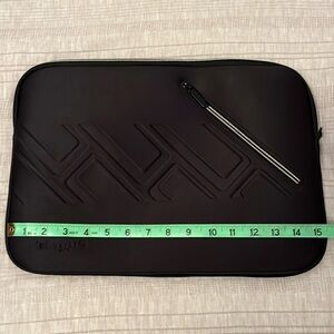 Targus padded sleeve for laptop or tablet